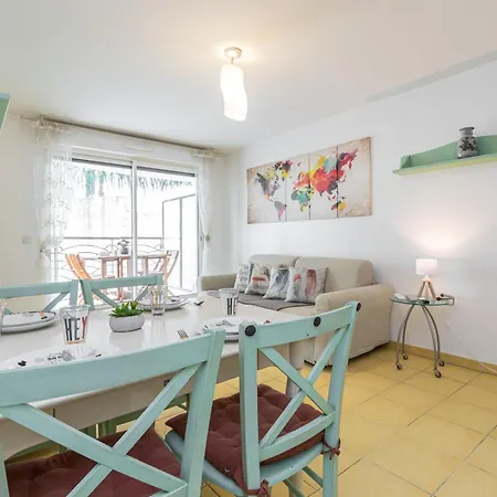 アパート 1 Bedroom Downtown Carre D'or With Garage