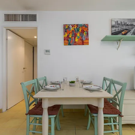 アパート 1 Bedroom Downtown Carre D'or With Garage *